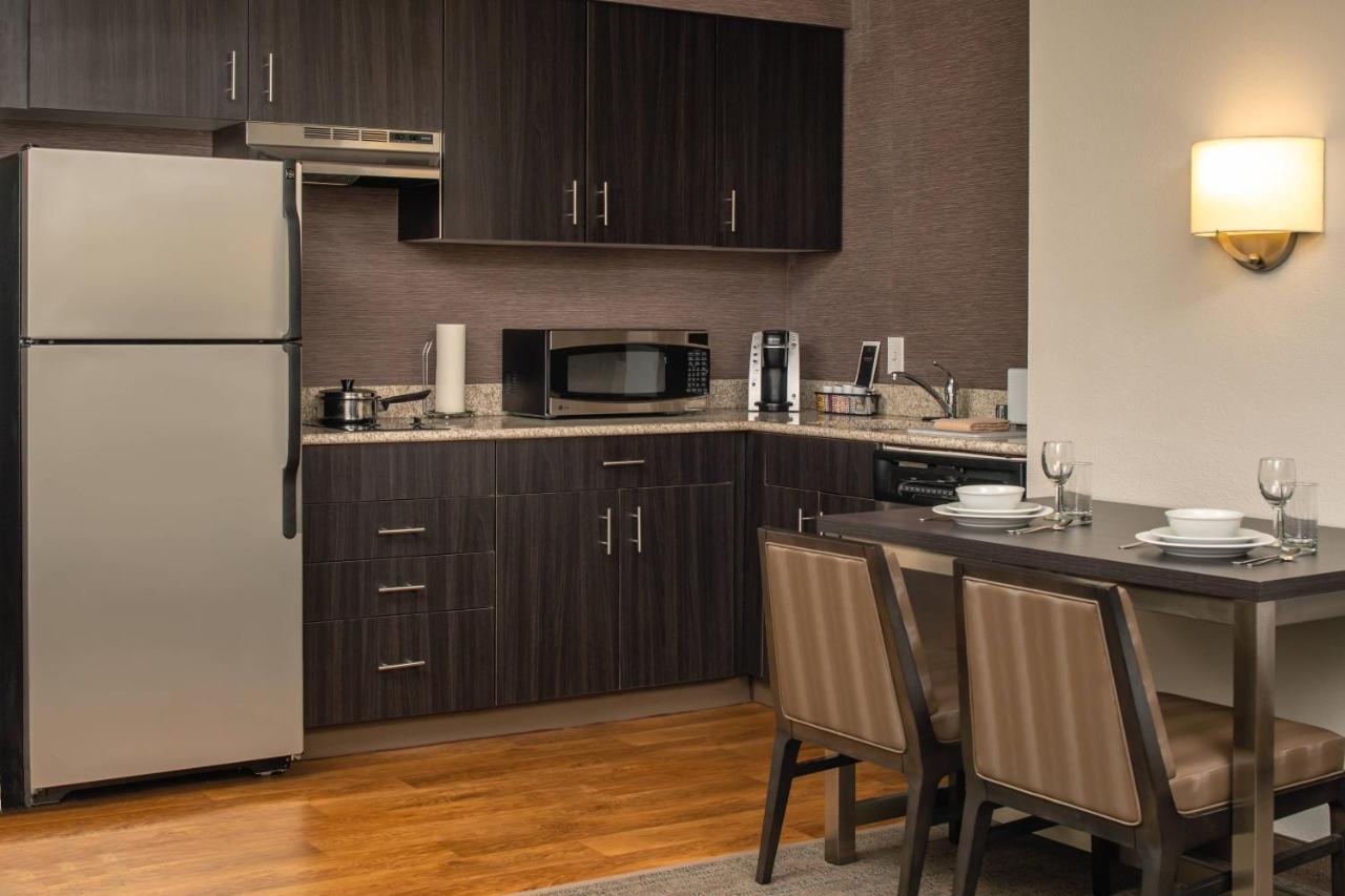 Seattle East/redmond Hotel 3*