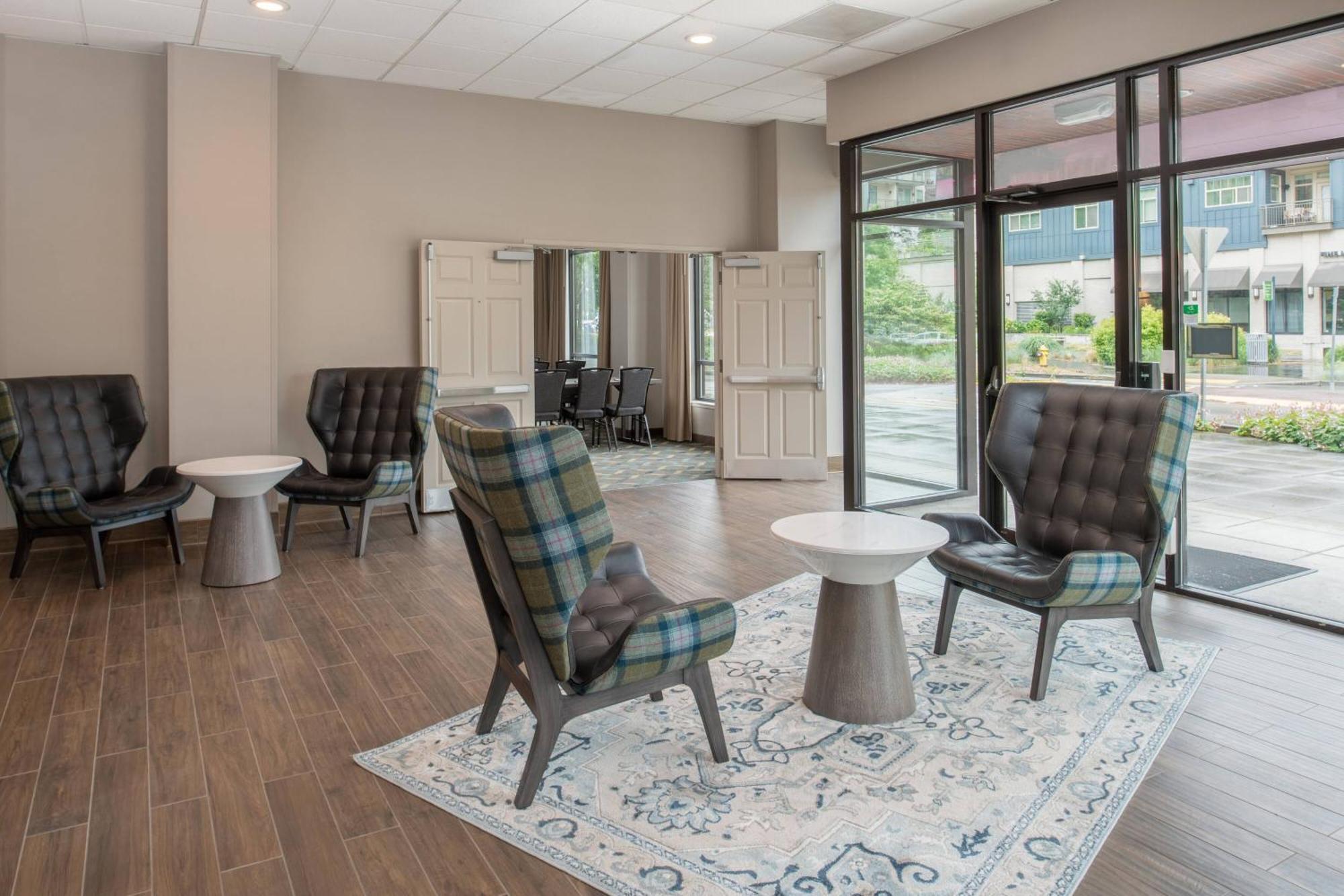 Seattle East/redmond 3* Redmond